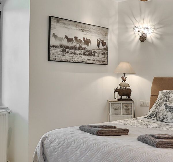 The Mustangs B&B room